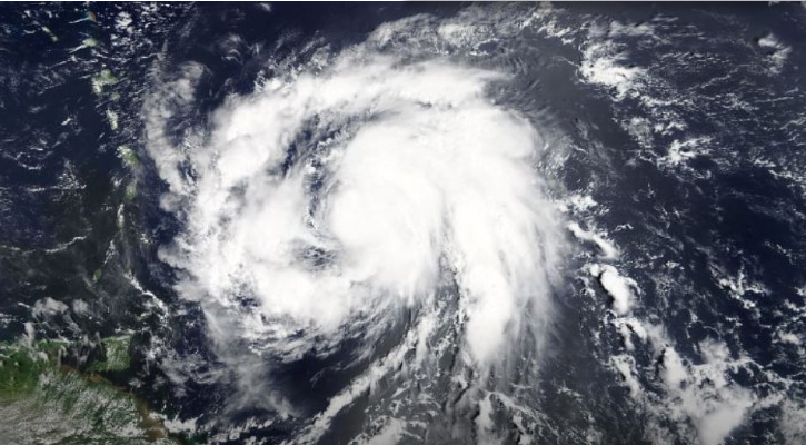 Ураган Мария сейчас онлайн
